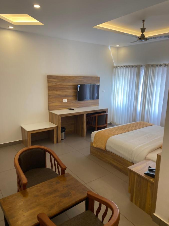 Munnar Ice Queen Resorts Bagian luar foto